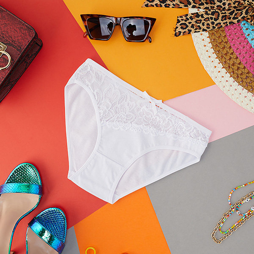 Women's white cotton briefs. Underwear white WOMAN \ LINGERIE