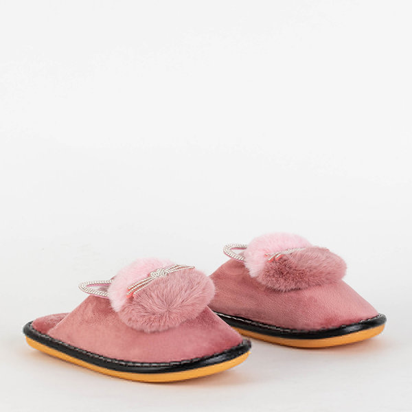 Pink women's slippers with Milonu's cat - Footwear