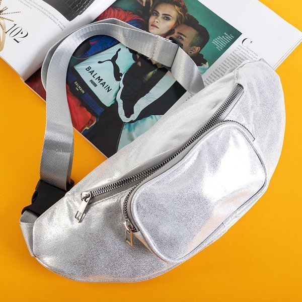 Shiny ladies bum bag in silver - Accessories