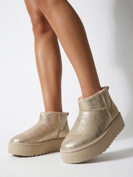 Royalfashion Women's platform snow boots a'la Dagodo