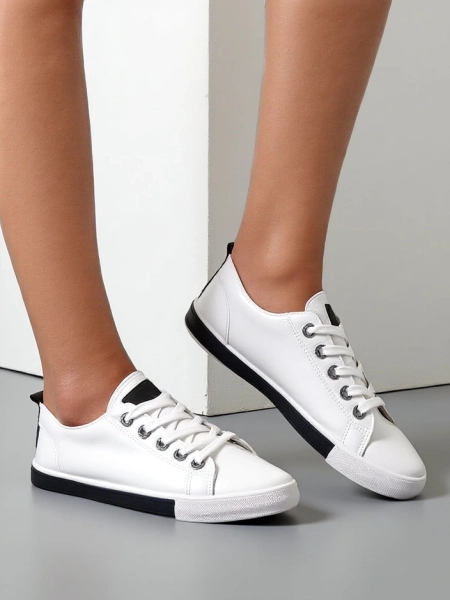 Royalfashion Women's openwork sneakers Tareb