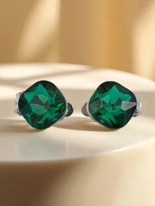 dark green || Dark gray