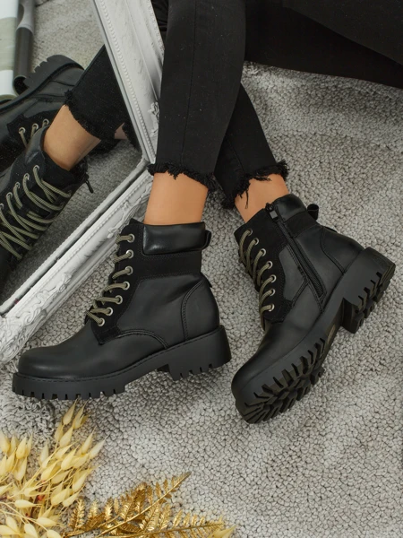 Women's Maestroe Trapper Boots