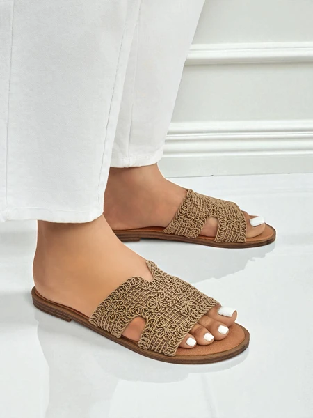 Rpyalfashion Women's sandals with a decorative strap Braida