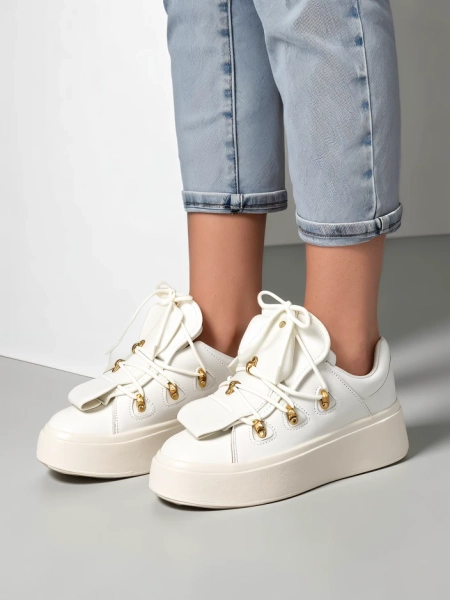 Royalfashion Women's sneakers with a decorative tongue Domatories