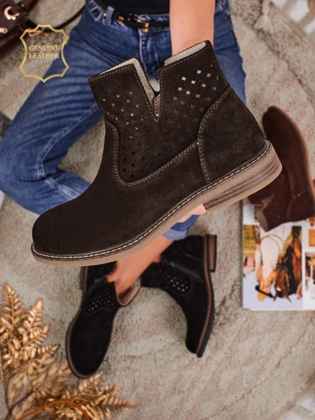 Ariadne ankle boots made of natural dark brown suede, flat 3 cm heels