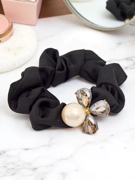 Royalfashion Hair tie with decorative pearl Pearl Satin