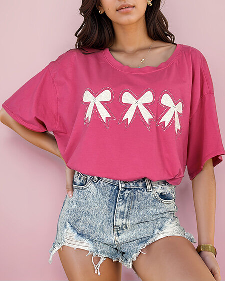 Royalfashion Women's t-shirt with bow patch