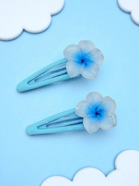 Florisia hair clips with flower
