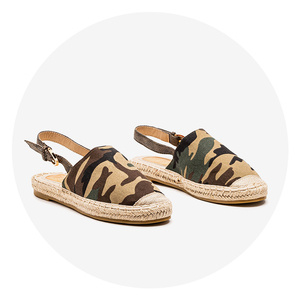 khaki || dark green