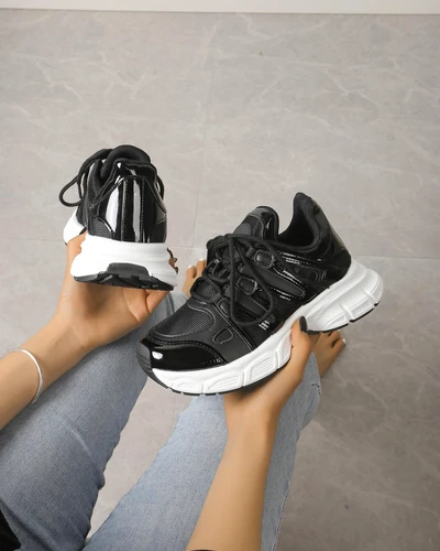 Royalfashion Women's sporty sneakers on a thicker sole Loness