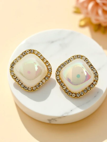 Royalfashion Women's clip-on pearl earrings Aurelia Perla