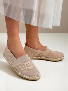 light brown || brown