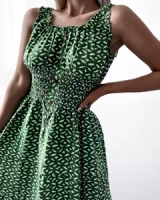 dark green