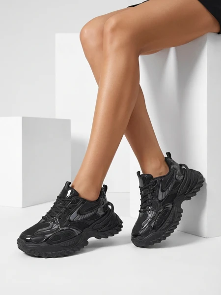 Royalfashion Women's Lacquered Sneakers Leysi