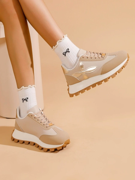 Royalfashion Women's sporty sneakers on a thicker sole Aloqa