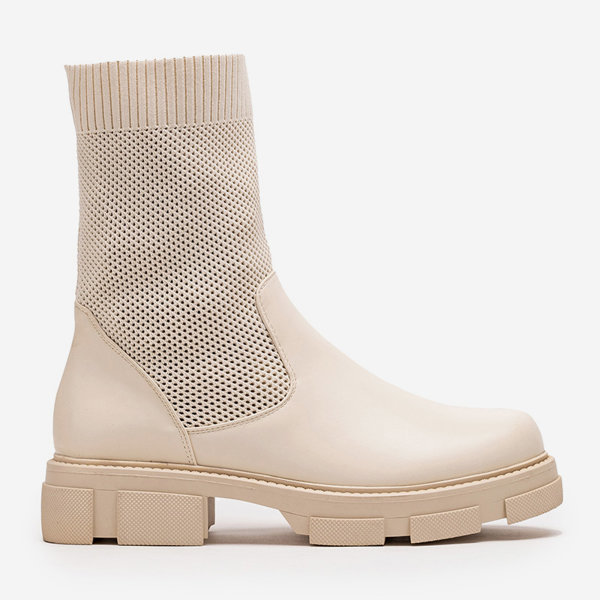 OUTLET Women's beige openwork beige flat-heeled boots Roibu - Footwear