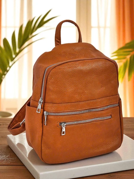 Callista Królewska Moda women's backpack made of brown A4 eco-leather with zipper