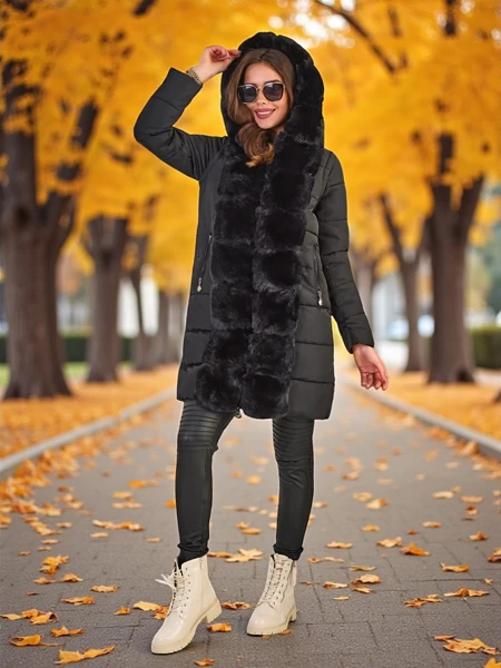 Royalfashion Women's jacket with detachable sleeves.