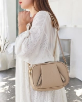 light brown || Light beige