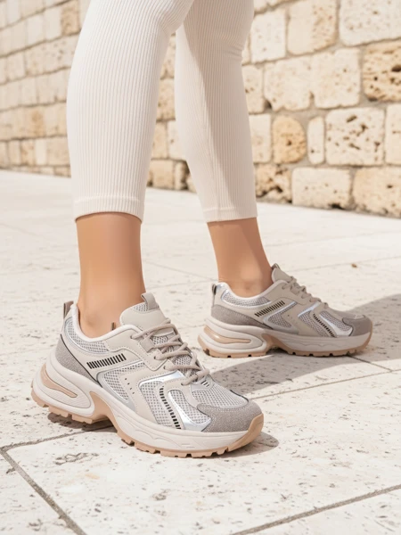 Aurelia Luna women's Royalfashion sneakers laced ecru