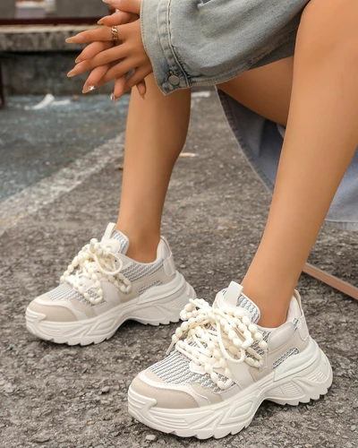 Royalfashion Women's sporty sneakers on a thicker sole Loness