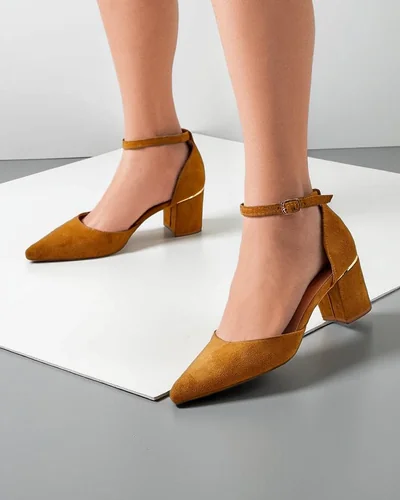 Royalfashion Women’s low-heeled pumps Caelda