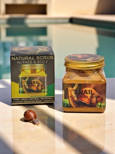 Scrub Ciało i Twarz Helios Snail Extract 300ml – złuszczanie i odżywienie