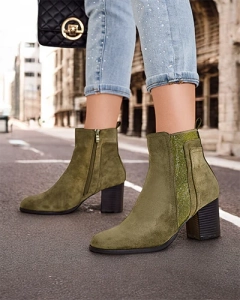 dark green