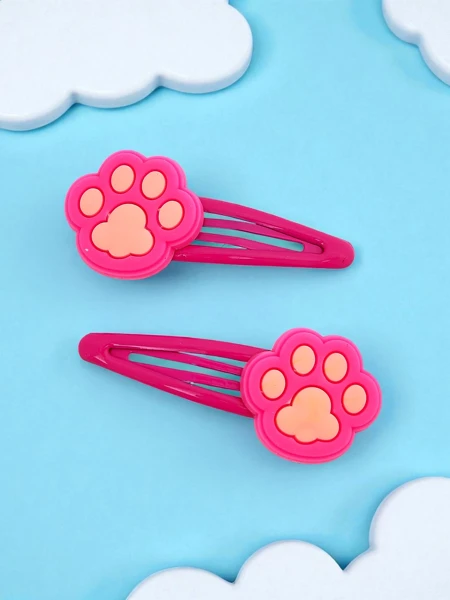 Paw-shaped hair clips