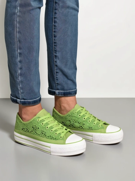 Royalfashion Women's perforated sneakers Nizzet