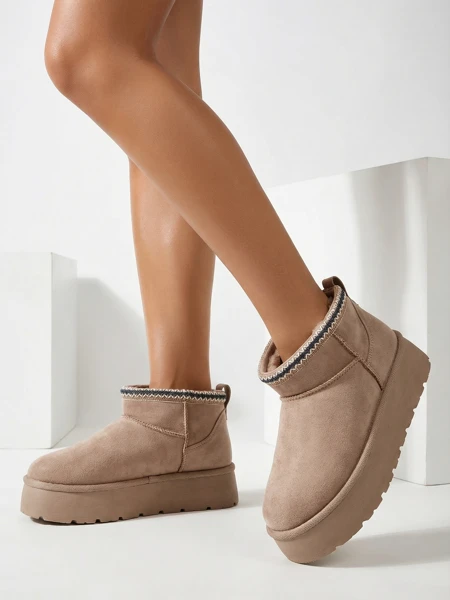 Royalfashion Women's short boots a'la snow boots Xoalla