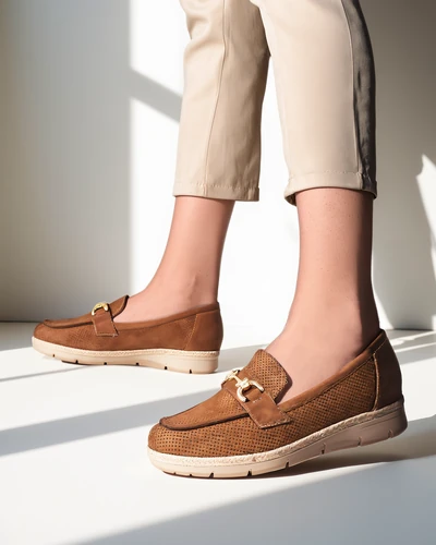 Royalfashion Women's low shoes with a decoration on the toe