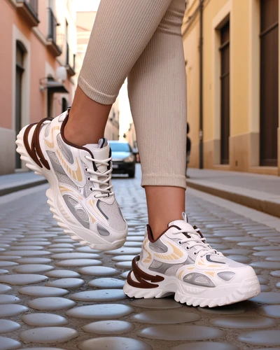 Royalfashion Women's patent sneakers Leysi