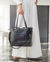 Light beige || black