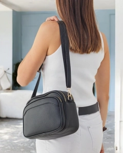 Light beige || black