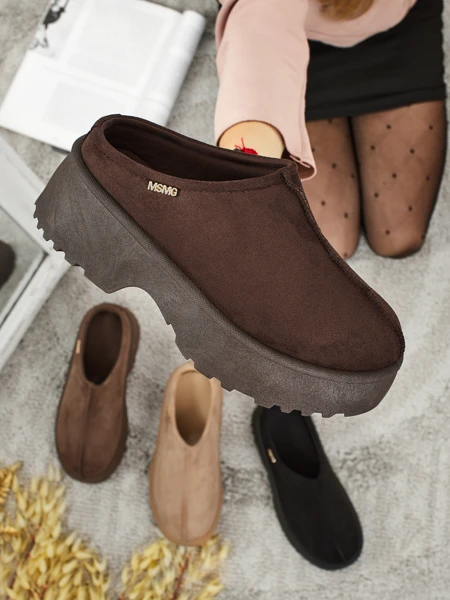 Calindra Women's Short Faux Fur Snow Boots