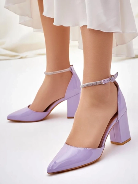 Royalfashion Women's patent leather pumps with a rhinestone strap Furoni