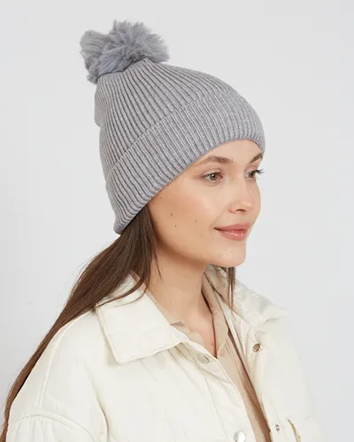 Royalfashion Women's padded hat with pompom