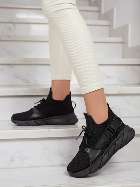 Esmeralda Black Flat Heel Sneakers