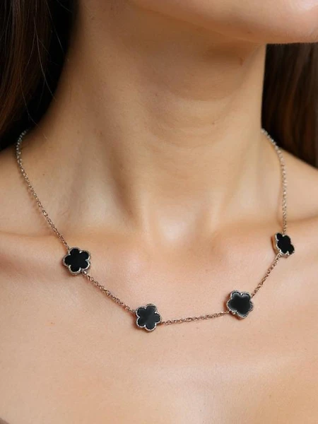 Aurelia Clavis mother-of-pearl necklace in a gold setting