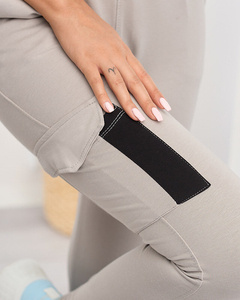 Light gray || pigeon gray
