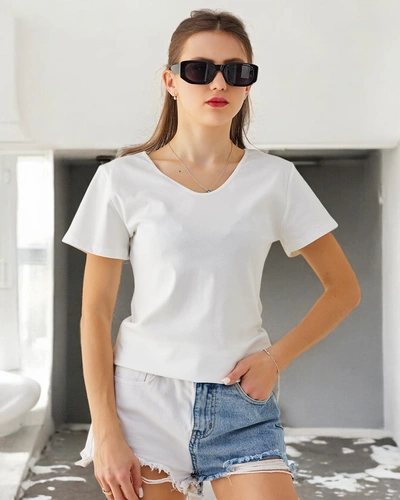 Royalfashion Women's cotton t-shirt with lace on the back