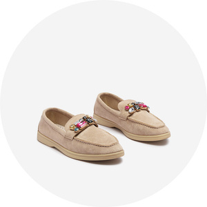 light brown || brown